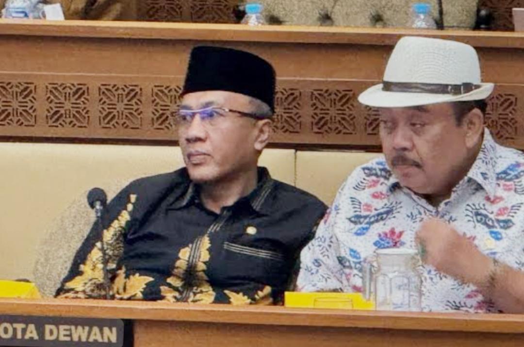 Anggota Komisi Komisi II DPR RI H Fauzan Khalid mendesak Kemendagri segera mencabut moratorium DOB.