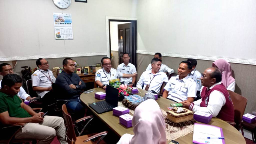BERKOLABORASI : Pemerintah Kota Mataram dan Lombok Post saat membahas persiapan ulang tahun Pemkot Mataram ke 32 pada 31 Agustus nanti.&nbsp;