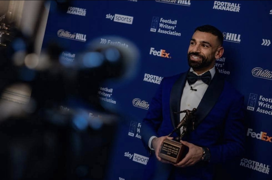 Mohamed Salah resmi dinobatkan sebagai Footballer of the Year 2025 versi Football Writers