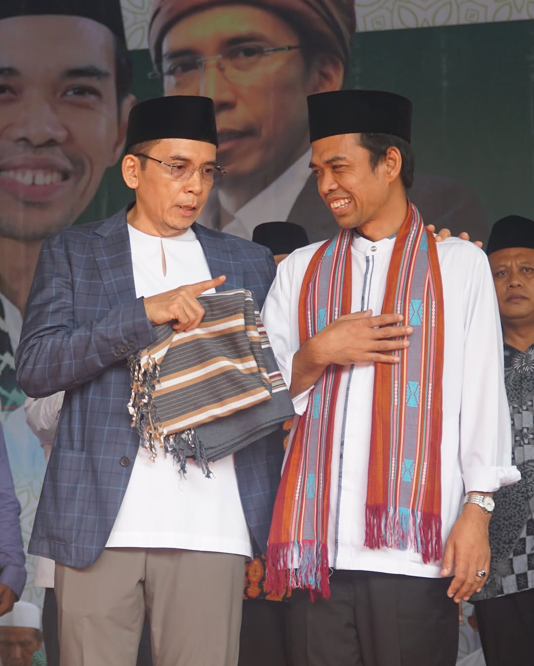Momen TGB HM Zainul Majdi dan UAS Ustad Abdul Somad berkegiatan bersama di Lombok. (IG TGB)