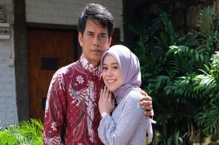 Endang Mulyana dan anaknya, Lesti Kejora.