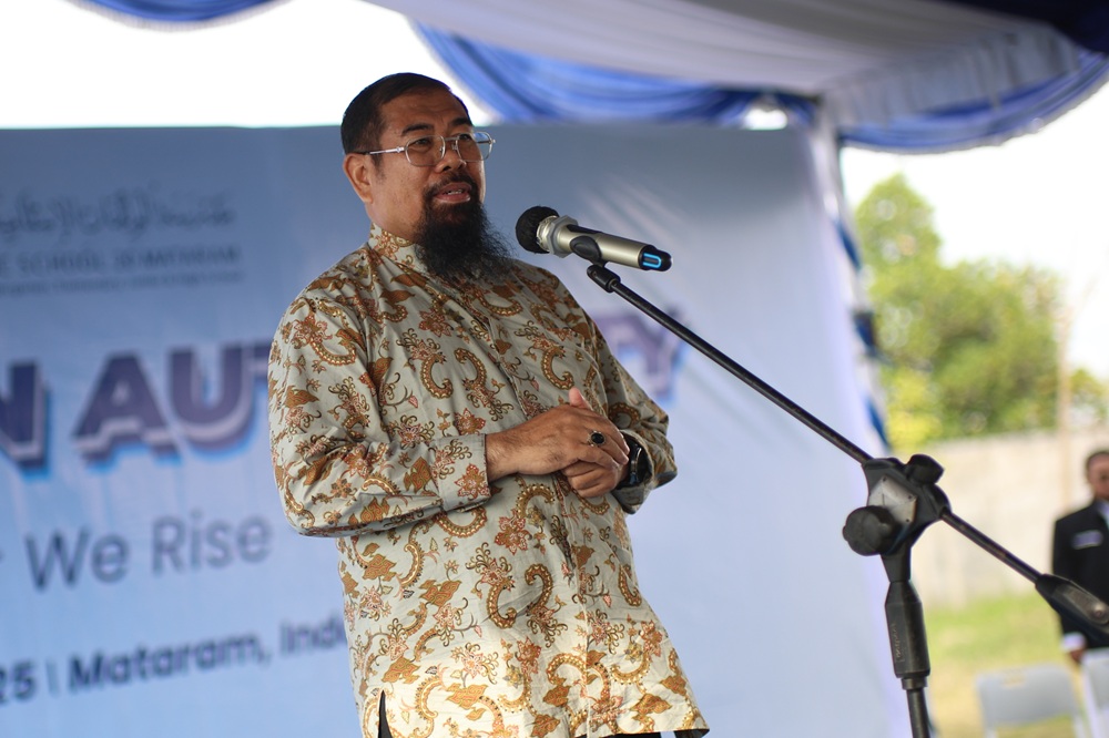 Presiden Direktur AL-WILDAN ISLAMIC SCHOOL Prof Dr Abdurrahim Al-Basyir, M.Pd.