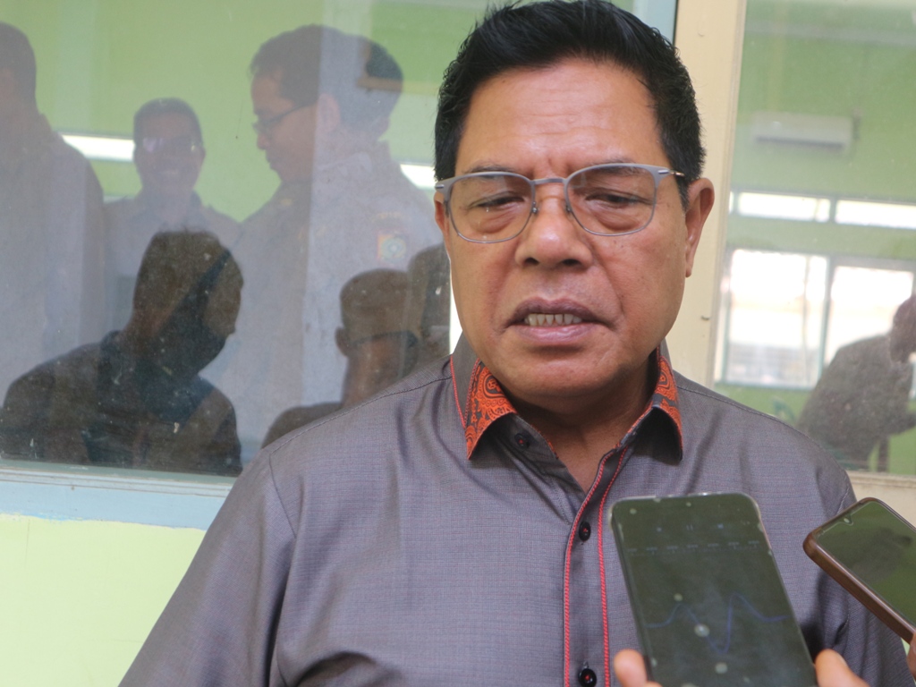 &nbsp;Bupati Lotim H Haerul Warisin minta bantual modal bukan untuk bayar hutang.