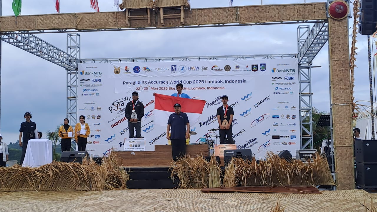 Tiga pilot asal Indonesia berhasil meraih podium di PGAWC Seri Ketiga Indonesia dalam kategori junior.