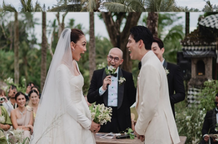 Pasangan artis, Luna Maya dan Maxime Bouttier yang baru saja menikah.