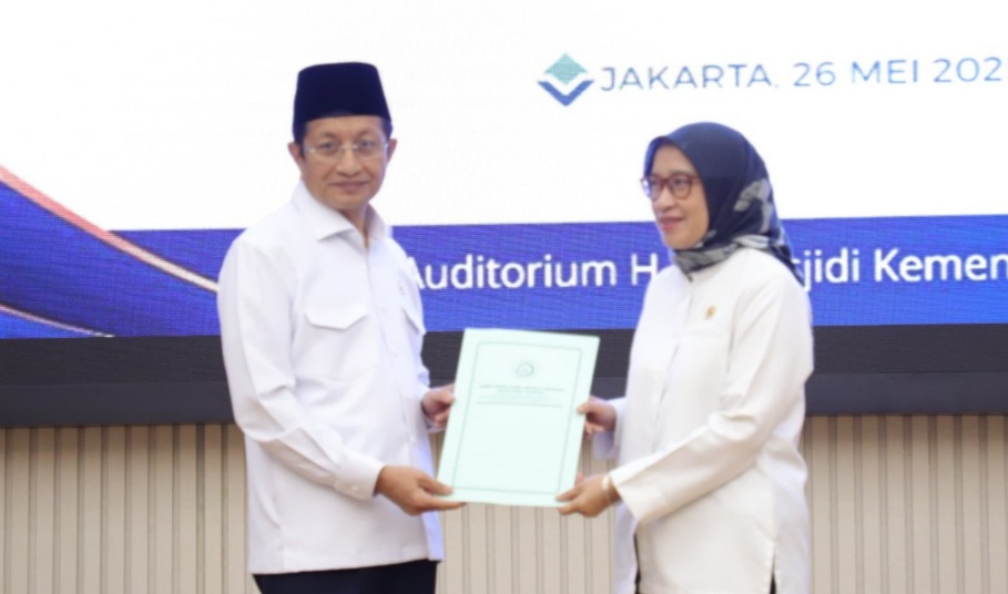 Menteri Agama, Nasaruddin Umar dan Menteri PANRB, Rini Widyantini saat menghadiri Kick Off Reformasi Birokrasi Kementerian Agama Tahun 2025&ndash;2029.
