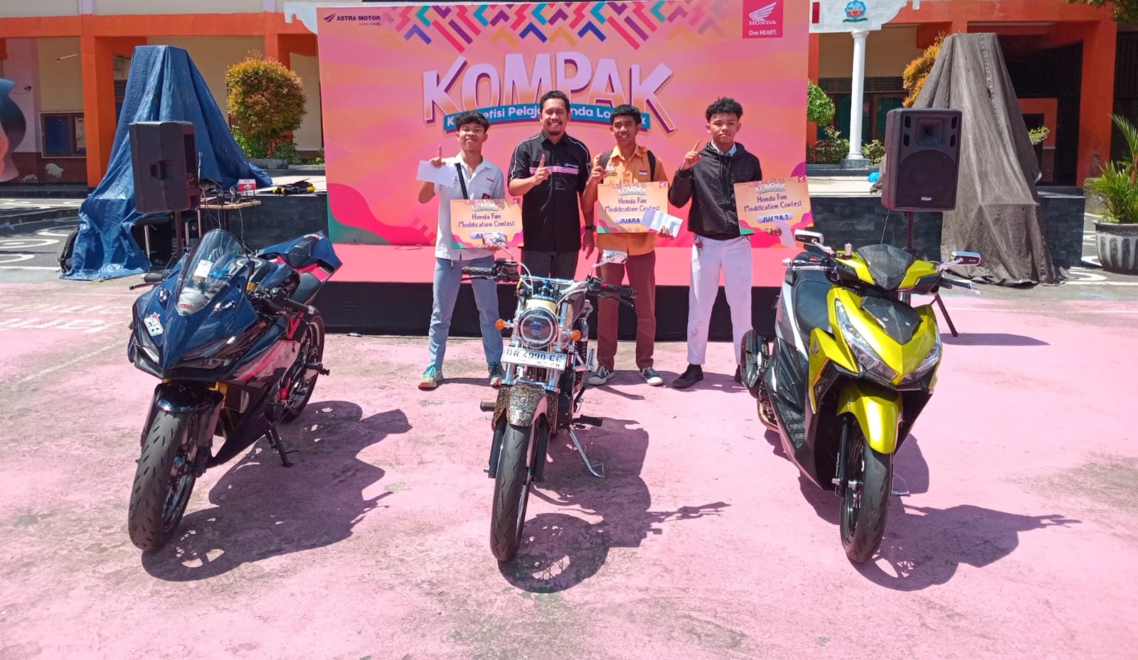 Honda menggelar Roadshow KOMPAK 2025, bulan Mei ini Roadshow KOMPAK berlangsung dalam dua seri, yakni di SMKN 3 Selong dan SMKN 1 Gunungsari.