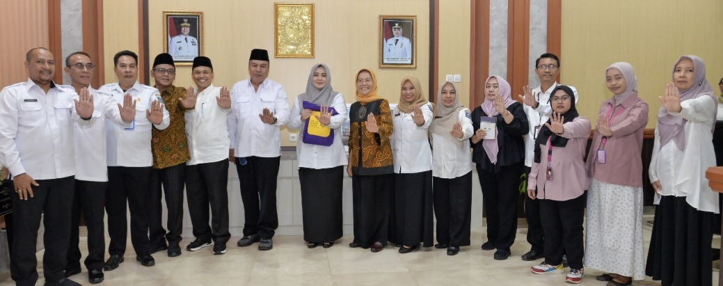 BERSINERGI: Wakil Gubernur NTB Indah Dhamayanti Putri saat menerima jajaran komisioner Komnas Perempuan, Rabu (28/5.