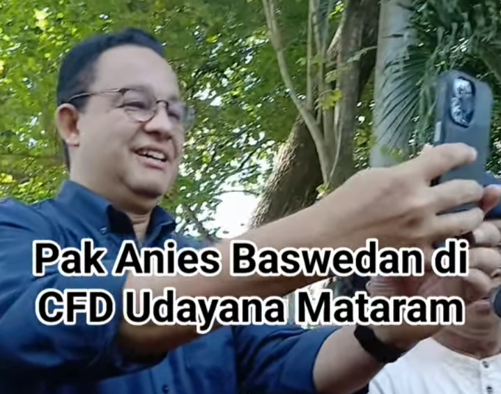 Seperti biasa, senyum ramah Anies Baswedan tak bisa hilang begitu disapa pengunjung Car Free Day Udayana Minggu (1/6) pagi tadi.