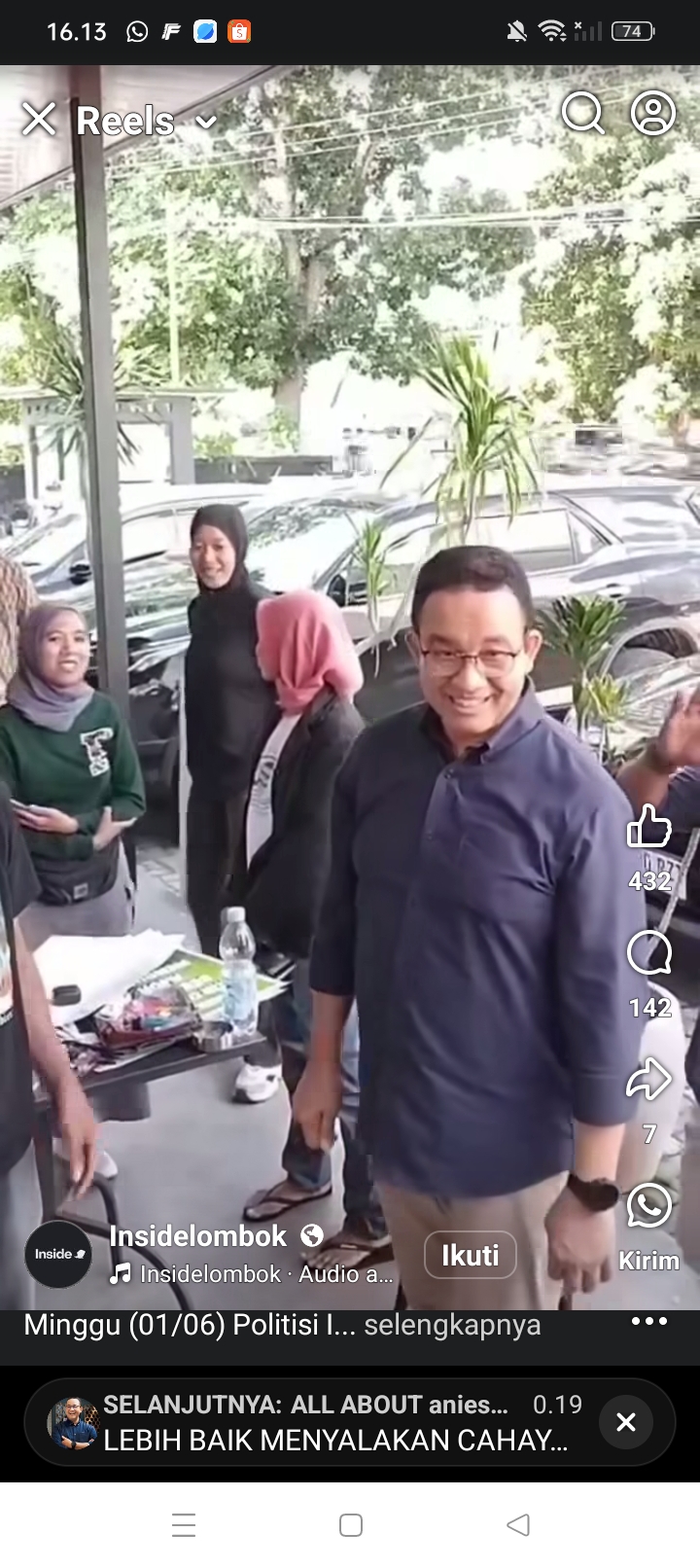 Heboh, Minggu (1/6), Anies Baswedan terlihat memasuki sebuah coffee shop yang ada di Jalan Udayana Mataram.