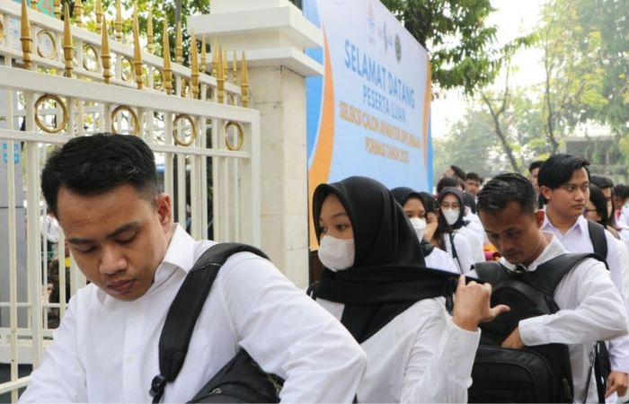 Batas usia dalam persyaratan lowongan kerja resmi dihapus Kemnaker