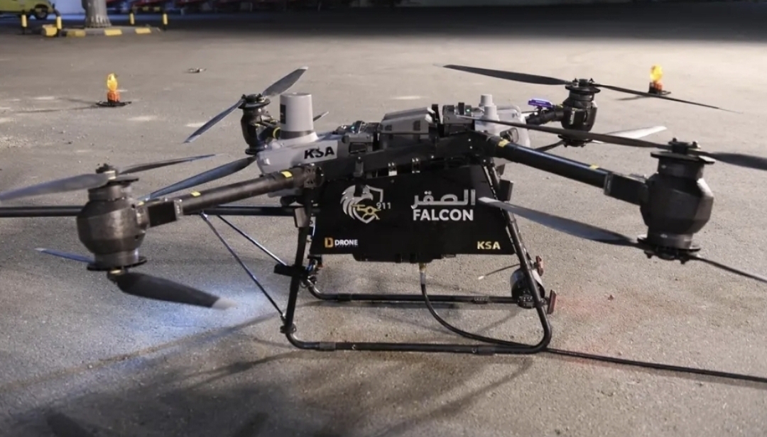Penggunaan drone pemadam kebakaran ini menjadi bagian dari strategi Arab Saudi untuk mempercepat respons darurat. (istimewa)
