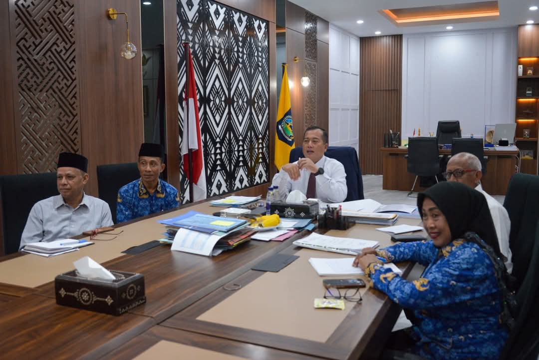 Gubernur NTB Lalu Muhamad Iqbal mengikuti rapat koordinasi persiapan PON 2028 secara daring bersama KONI Pusat.