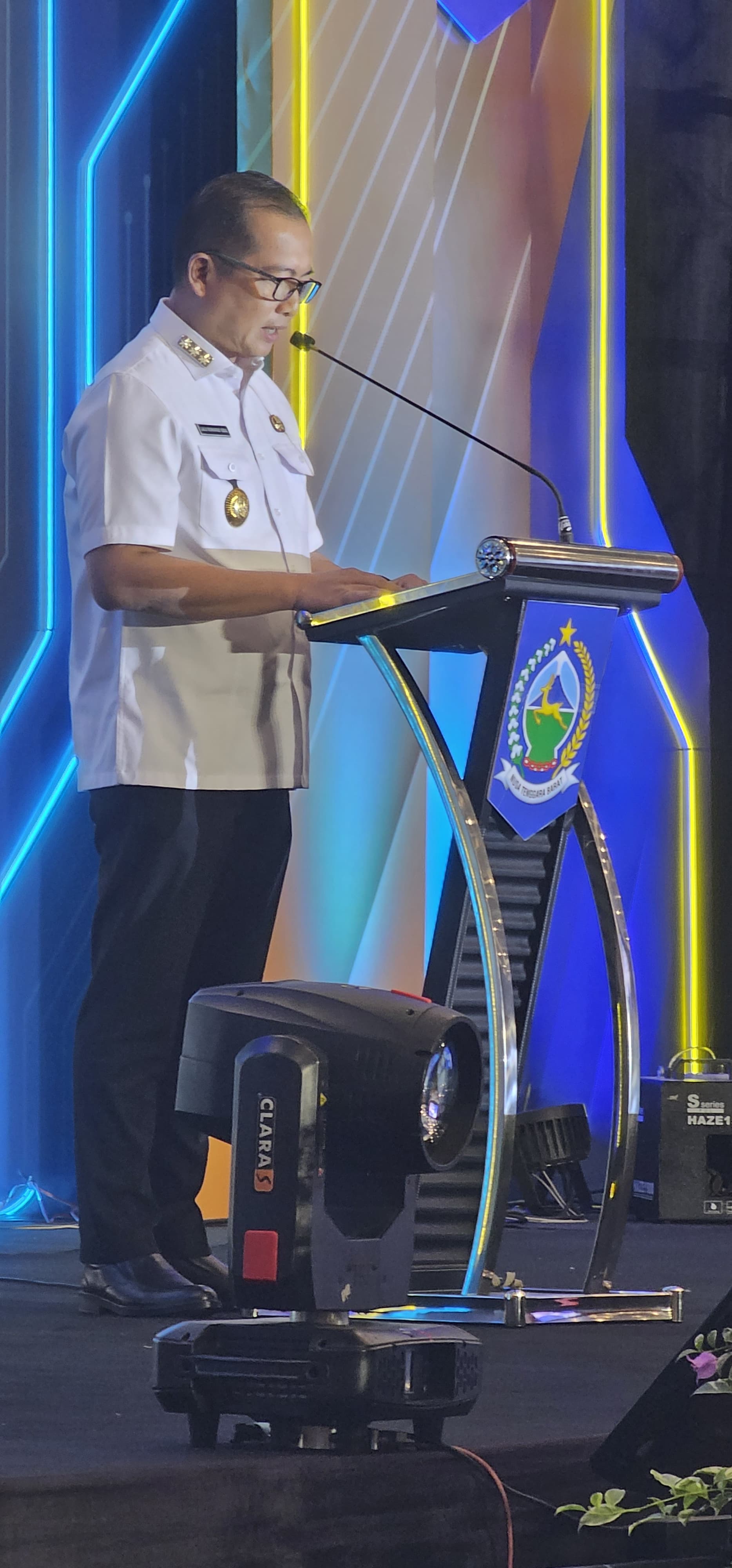 Gubernur NTB Lalu Muhamad Iqbal