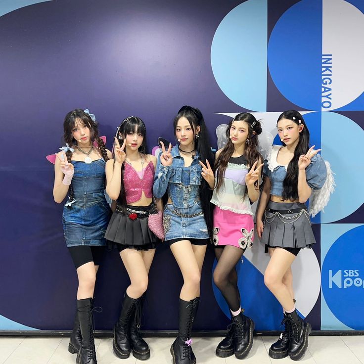 Netizen korea khawatir dengan keputusan newjeans yang enggan berdamai.