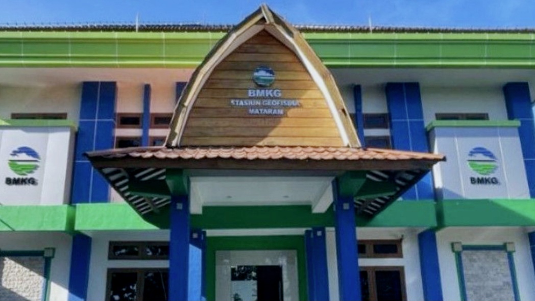 PANTAU GEMPA BUMI: Kantor Stasiun Geofisika BMKG Kelas III Mataram di Jalan Adi Sucipto, Mataram, aktif menyampaikan informasi tentang gempa bumi.