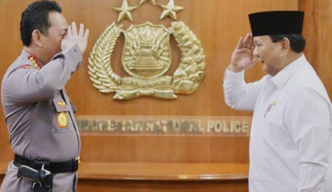 Rumor pergantian Kapolri Jenderal Listyo Sigit Prabowo mungkin hanya isapan jempol belaka, buktinya Presiden Prabowo Subianto memberi sinyal masih membutuhkan sosok Listyo Sigit Prabowo.