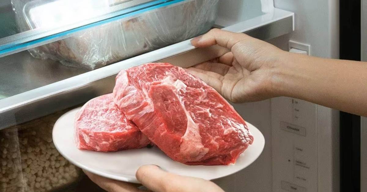 AWET: Cara menyimpan daging kurban biar awet dan tahan lama .