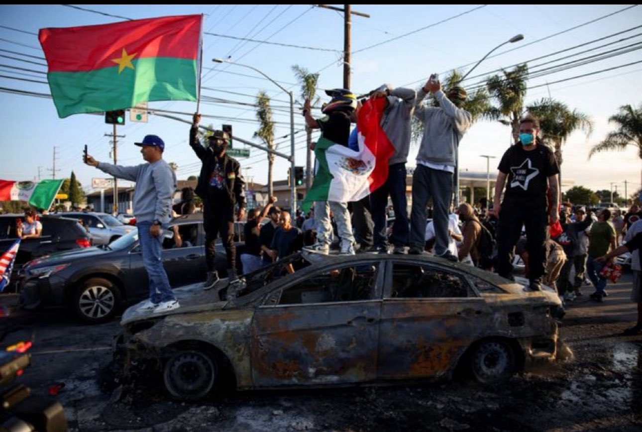 Unjukrasi terkait aturan baru Imigrasi AS di Los Angeles berakhir ricuh.