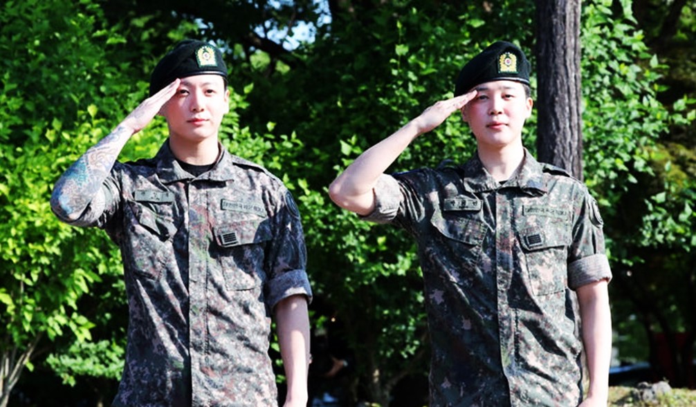 Jimin dan Jungkook BTS menyelesaikan wajib militer mereka hari ini (11/6)