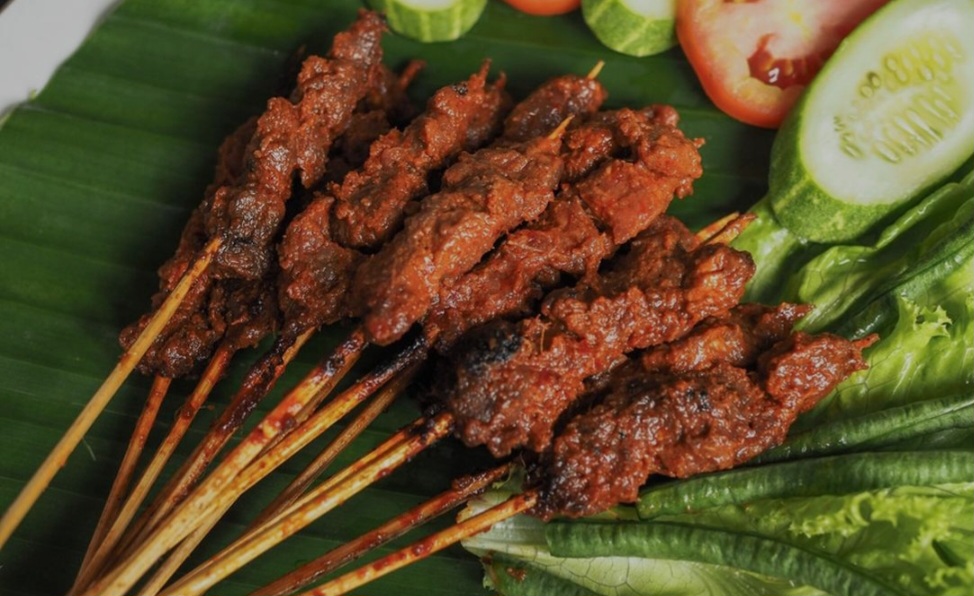 Rekomendasi tempat makan sate rembiga khas Lombok di Mataram