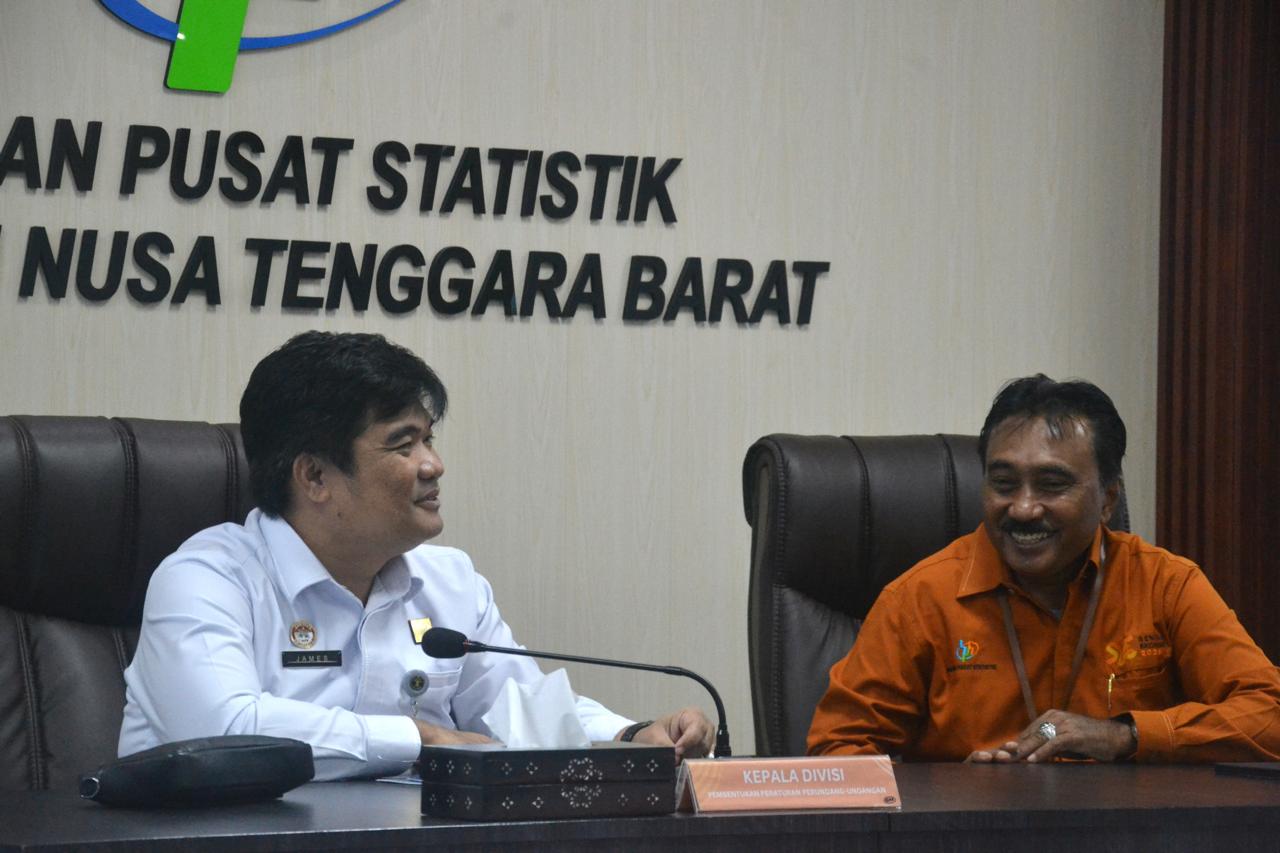 Kunjungan Kanwil Kemenkum NTB ke BPS NTB diterima langsung Kepala BPS NTB Wahyudin