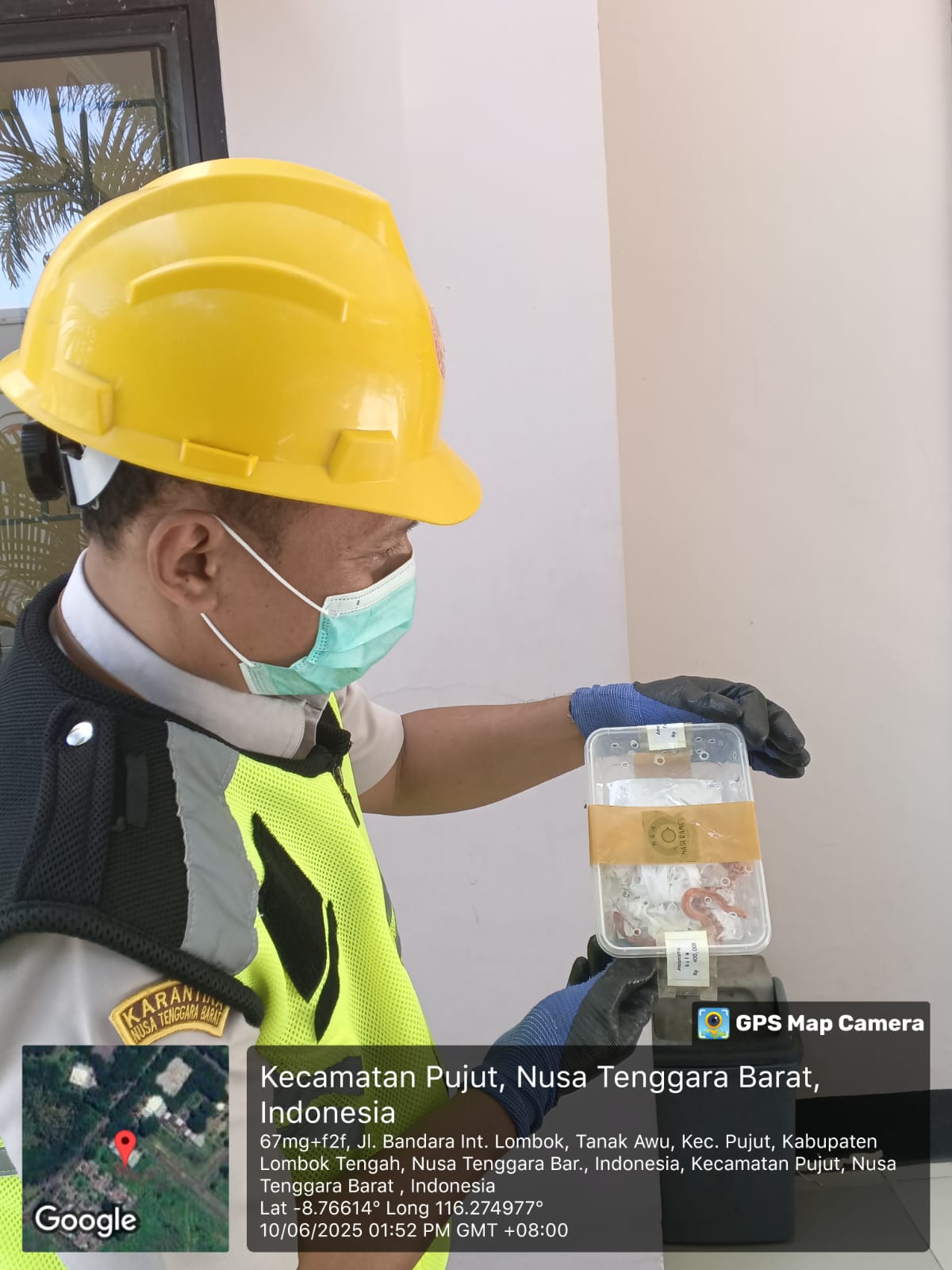 Karantina NTB Gagalkan Penyelundupan 2 Ekor Ular Amelanistic Tanpa Dokumen, di Bandara Internasional Lombok
