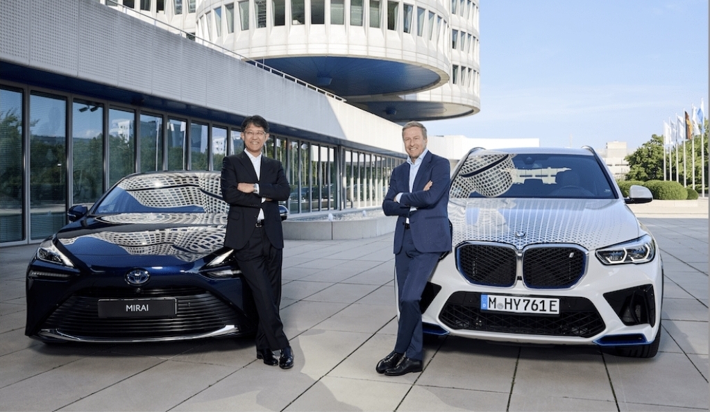 Toyota bahkan kini tengah bekerja sama dengan BMW untuk mengembangkan mobil hidrogen yang rencananya diluncurkan pada 2028. (istimewa)