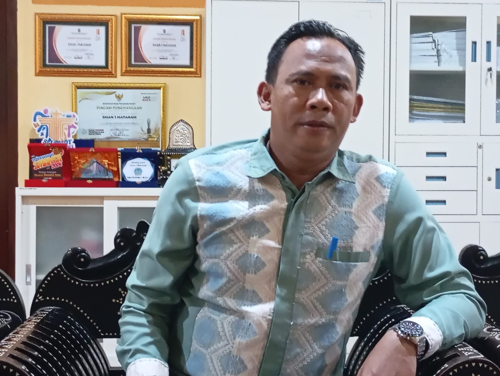 Plt Kepala SMAN 1 Mataram Burhanudin
