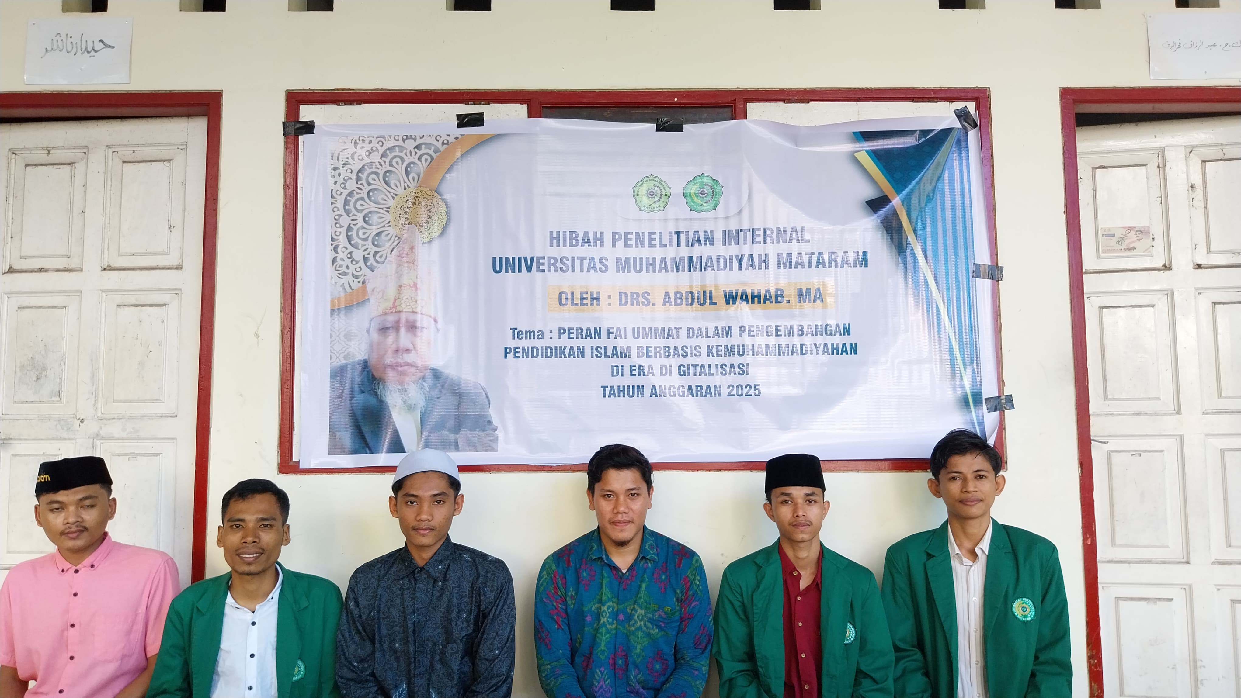 Tim peneliti berfoto bersama usai melaksanakan kajian dan pengembangan peran serta FAI Ummat dalam meningkatkan pendidikan Islam berbasis Kemuhammadiyahan di era digitalisasi.