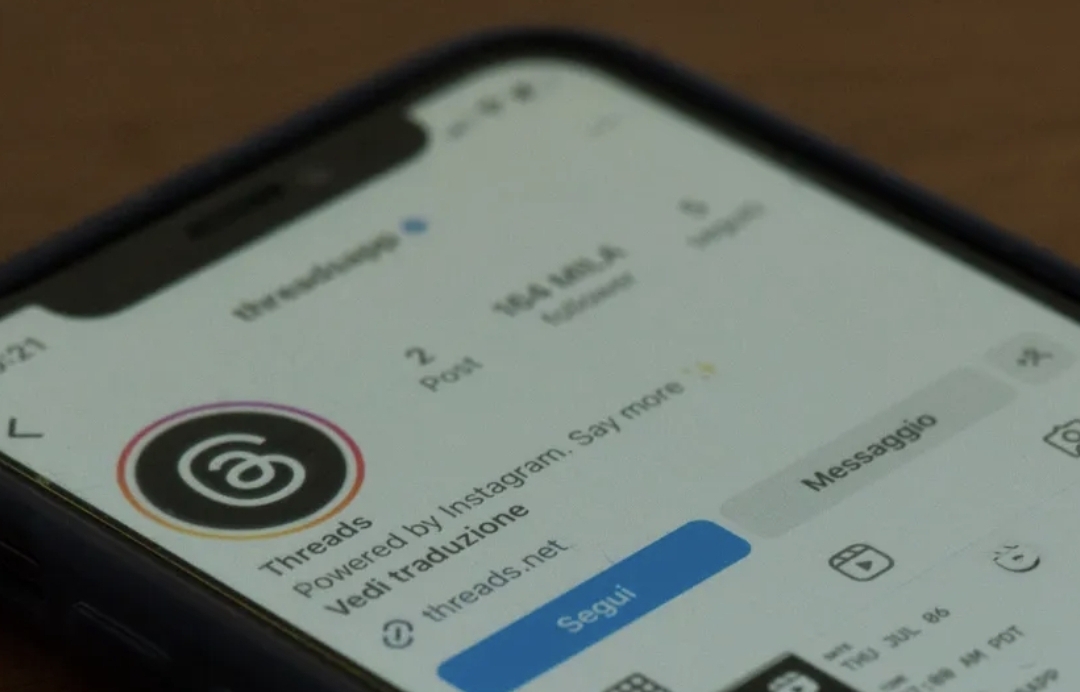 Bocoran cerita yang tak diinginkan bisa merusak pengalaman, dan Threads hadir dengan solusi elegan melalui fitur spoiler Threads ini. (istimewa)