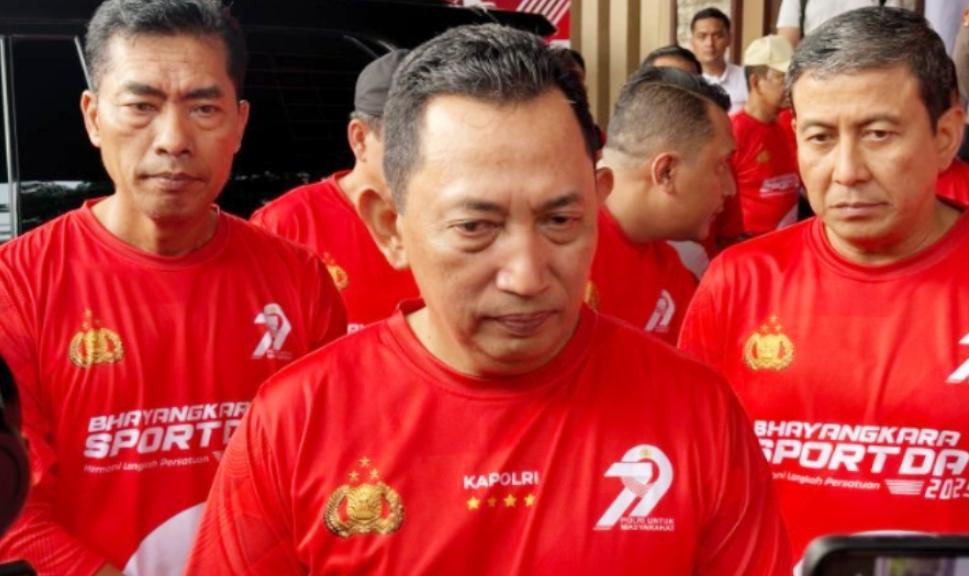 Akhirnya Kapolri Listyo Sigit Prabowo mau buka suara tentang sosok calon Wakapolri pengganti Ahmad Dofiri.