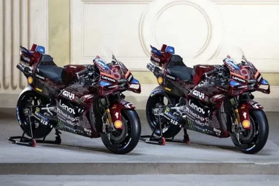 Livery Ducati Mugello 2025 viral di media sosial dan jadi perbincangan hangat sejak pertama kali diperkenalkan di balapan kandang, Sirkuit Mugello, Italia. (Foto: ducati)
