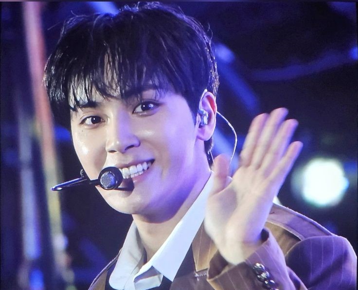 DISPATCH klaim alasan ju haknyeon eks the boyz berhubungan dengan asuka kirara biar kelihatan keren, begini reaksi netizen.