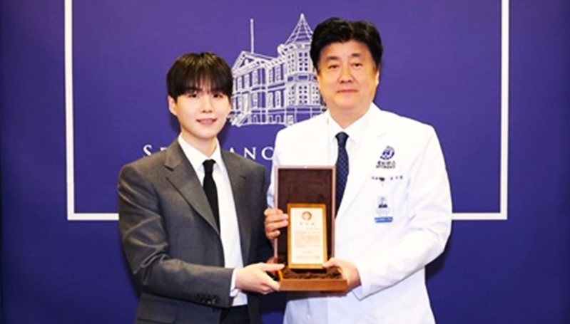 Suga BTS donasikan rp 59,7 miliar untuk rs severance, dirikan pusat perawatan khusus pasien anak dan remaja penderita autisme.