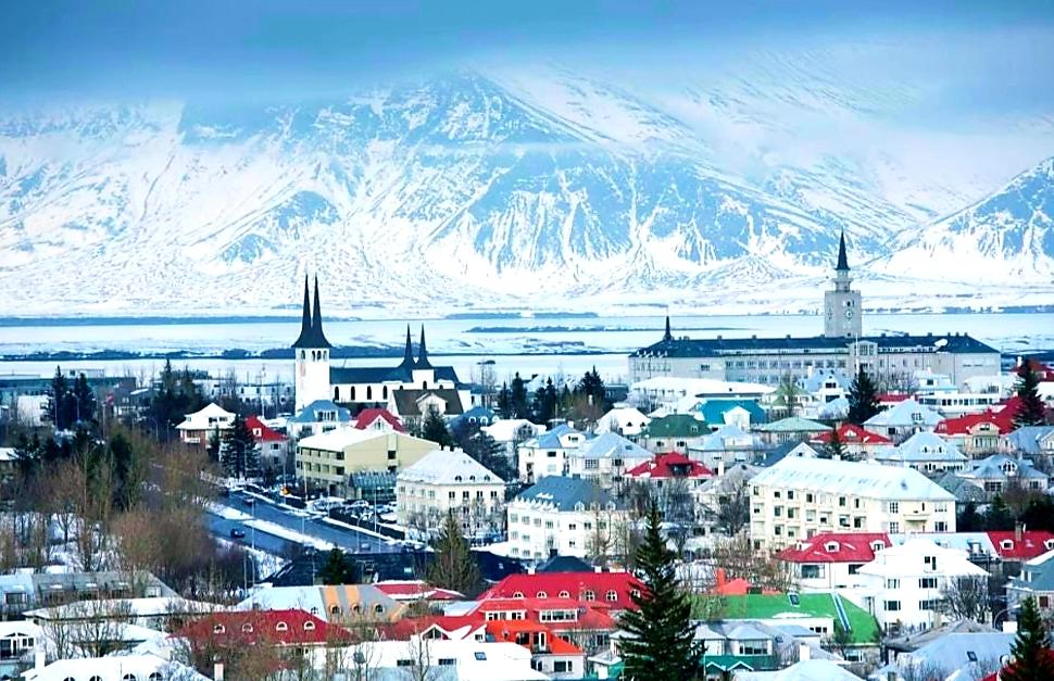 Daftar negara teraman untuk berlindung ketika pecah Perang Dunia ke III versi The Economic Times.