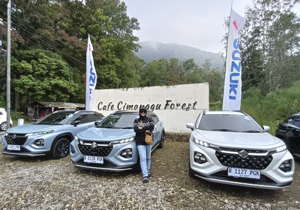 Suzuki Fronx bukan cuma irit bahan bakar, tapi juga punya performa bertenaga dan ramah lingkungan.