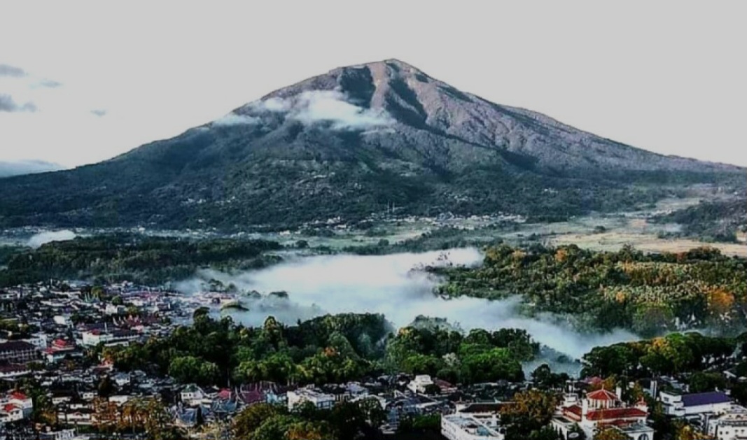 Daftar gunung di Indonesia yang berbahaya, ada Rinjani?