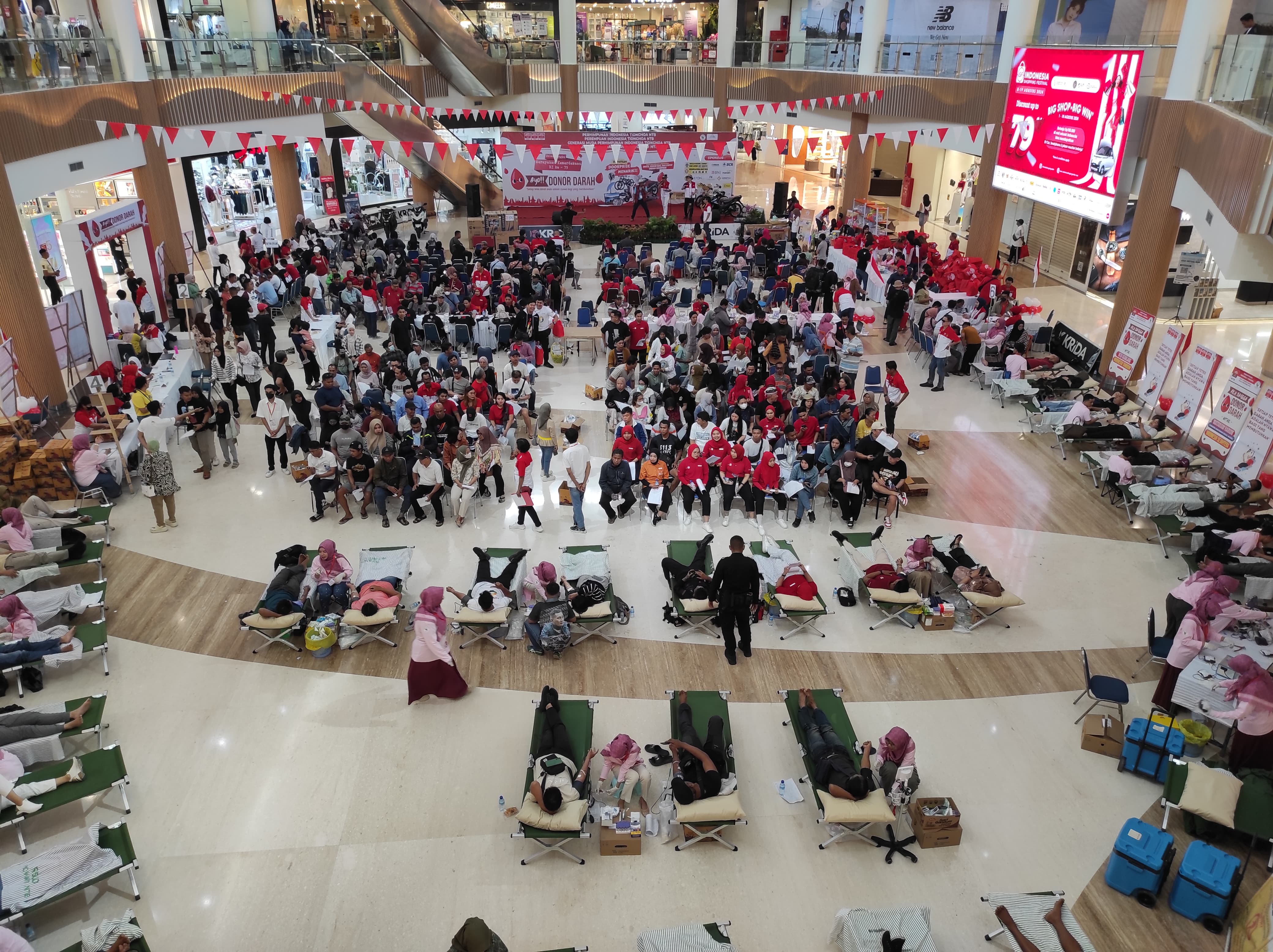 LEM siapkan venue pertandingan dan stan umkm untuk event fornas viii.