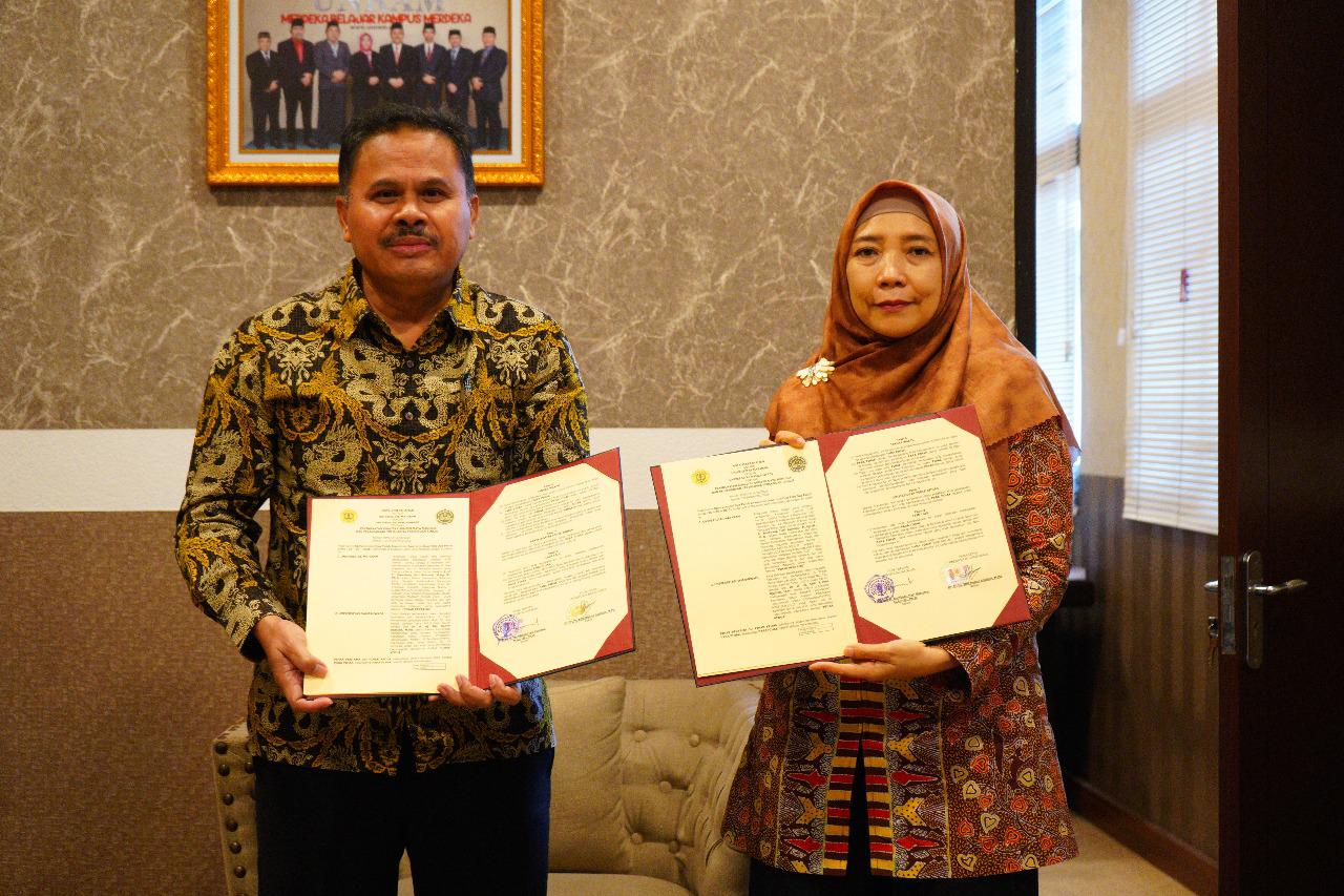 Dua rektor, dari Unram dan Universitas Hamzanwadi, Prof Bambang dan Dr Rohmi bertemu untuk memantapkan kerja sama.