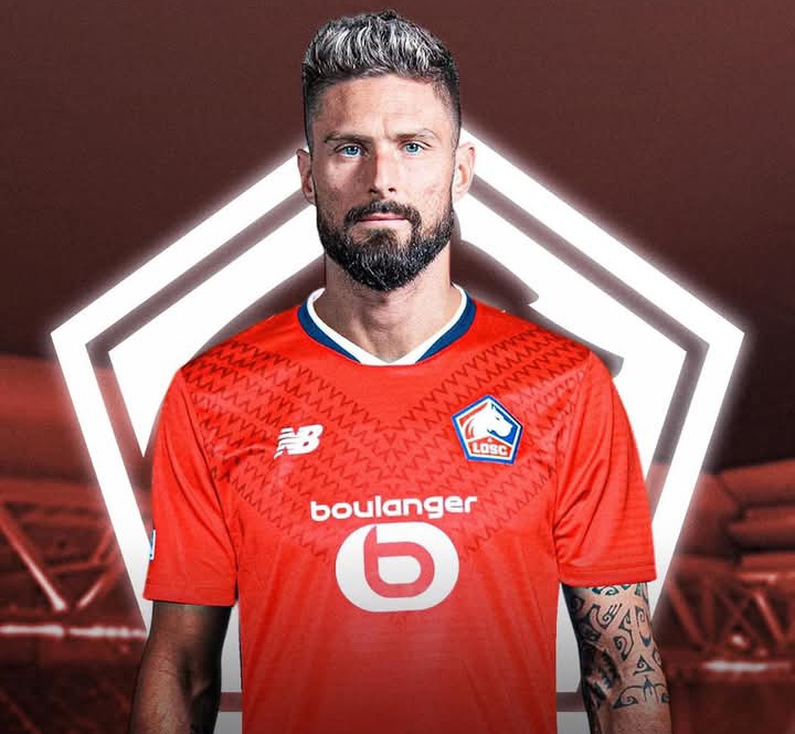Olivier Giroud, mantan striker AC Milan yang kini berlabuh di Liga Perancis.