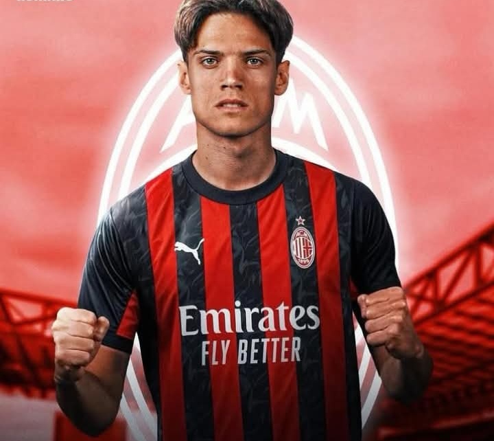 Pemain yang sudah mencapai kesepakatan untuk bergabung dengan AC Milan, Samuele Ricci.