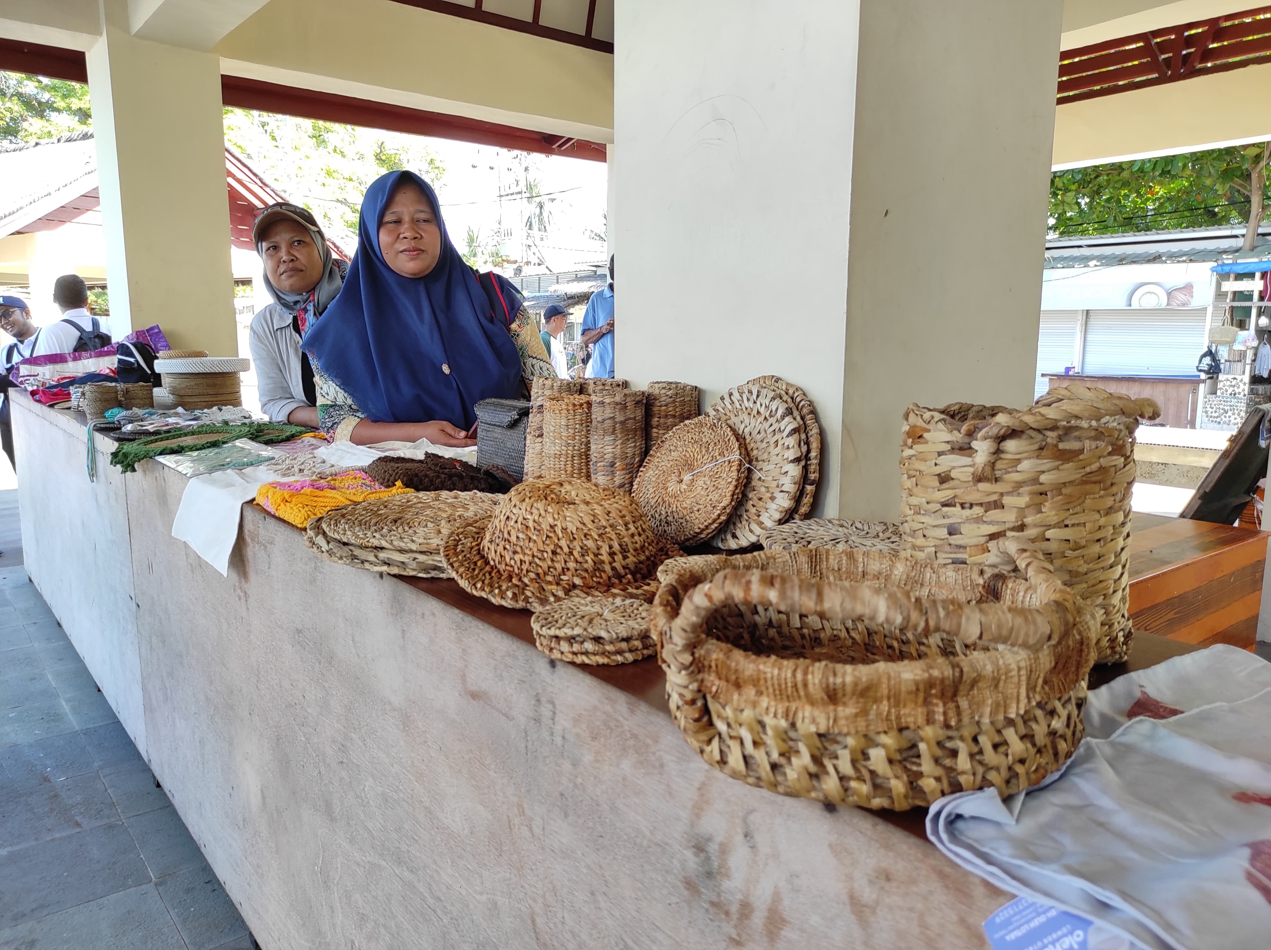 Dekranasda dukung penguatan karakter umkm syariah di ntb.