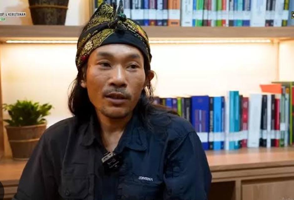 Tak banyak yang tahu, Agam Rinjani, tim penyelamat Juliana Marins, ternyata memiliki cerita sedih sebelum menjadi guide profesional.