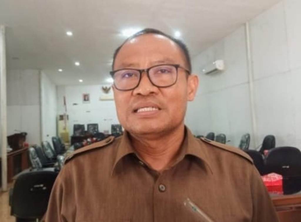&nbsp;Anggota DPRD KLU Raden Nyakradi mendesak mempertimbangkan kembali kemitraan KPBU penyediaan air bersih