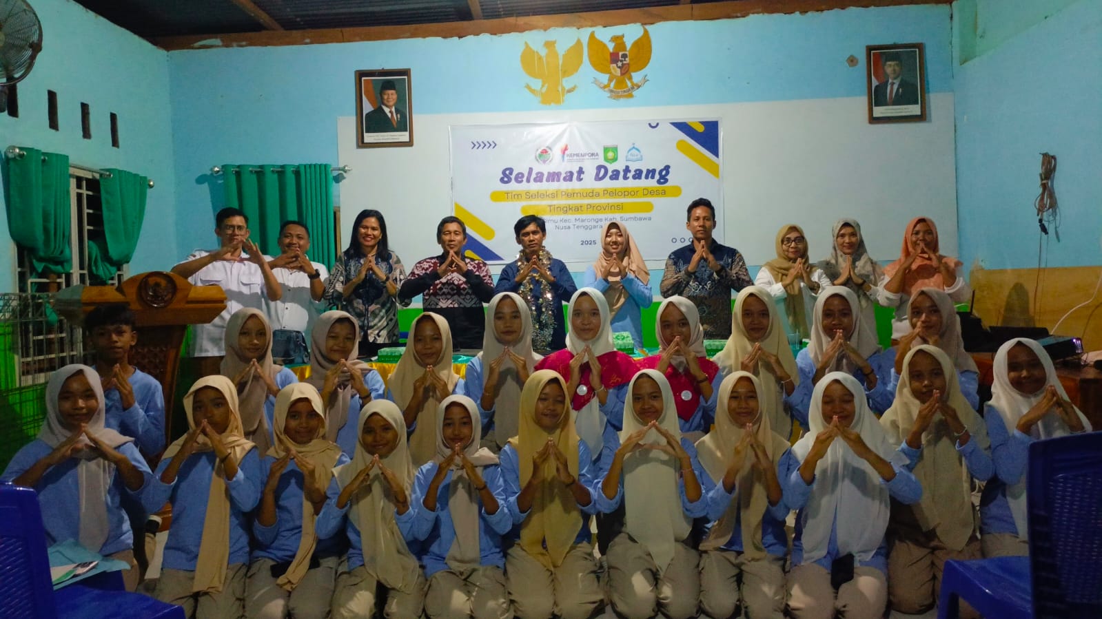 Tim penilai Pemuda Pelopor 2025 bersama para peserta dari Pulau Sumbawa.