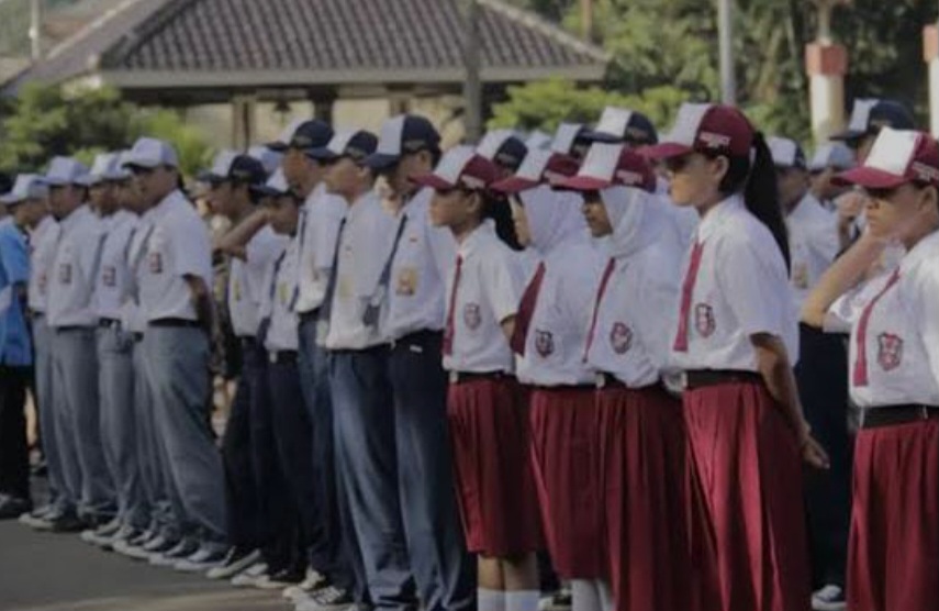Kemendikbud buat aturan tentang seragam sekolah