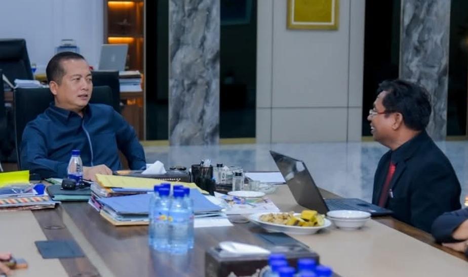 Gubernur NTB H Lalu Muhamad Iqbal menyampaikan harapannya kepada Direktur MIF Sirajuddin, agar event-event berskala internasional seperti ini diperbanyak digelar di NTB.