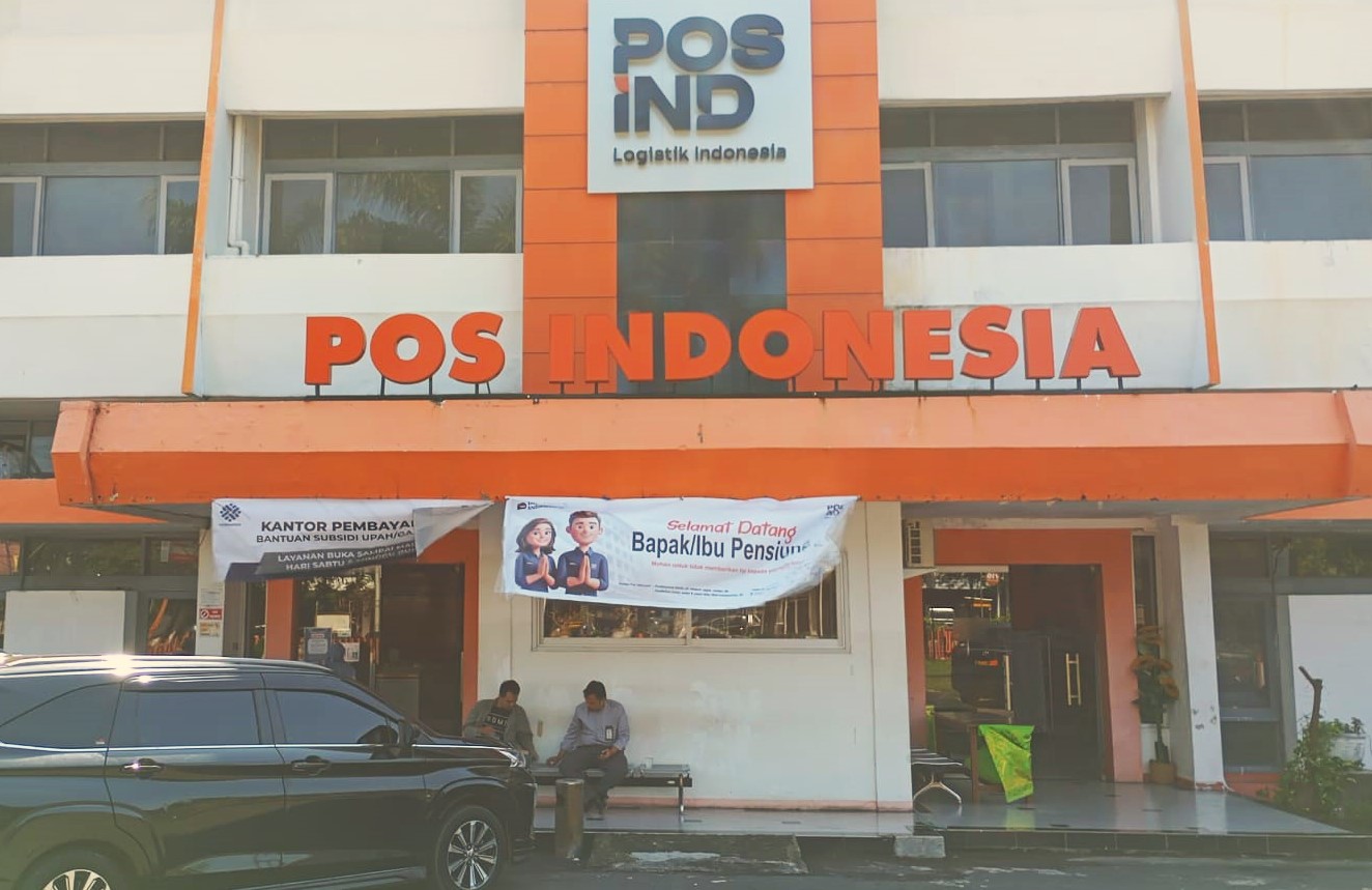 Pos indonesia berharap bsu mampu bantu pemulihan ekonomi pascabanjir mataram.