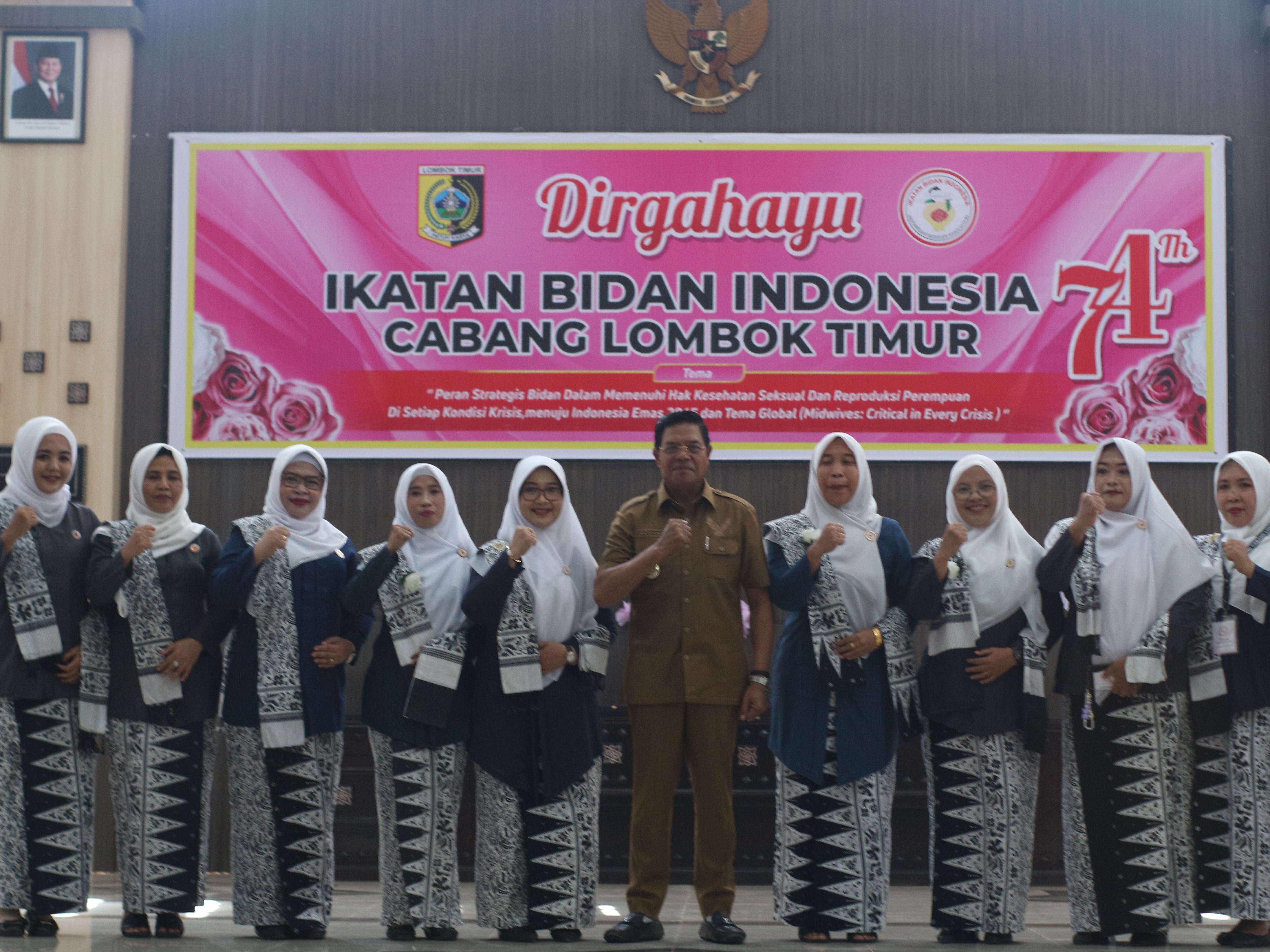 Bupati Lotim H Haerul Warisin saat menghadiri HUT IBI ke 74 tahun, Senin (7/7).